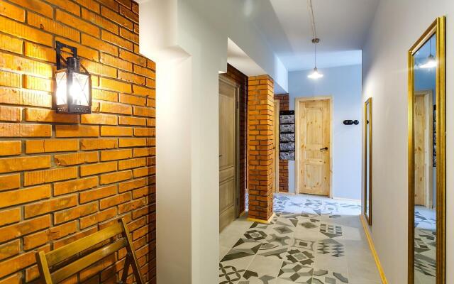 Smart Host (Смарт Хост) на набережной Космодамианская