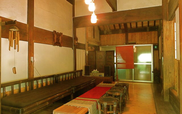 Kominka Sharehouse Hooju - Hostel