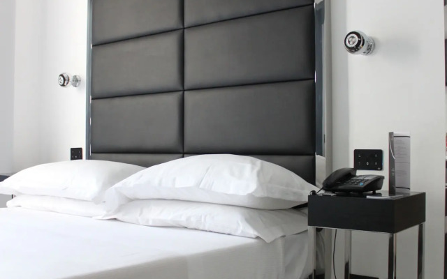 LHP Hotel Napoleon