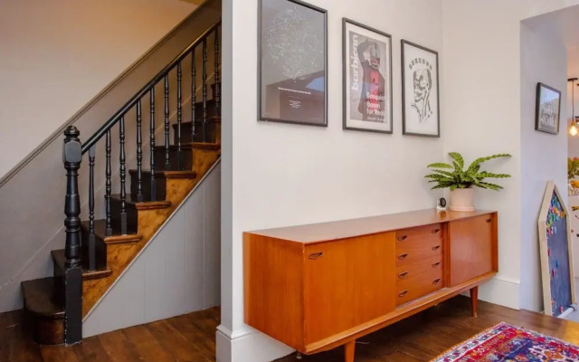 Beautiful 4 Bedroom House in North East London