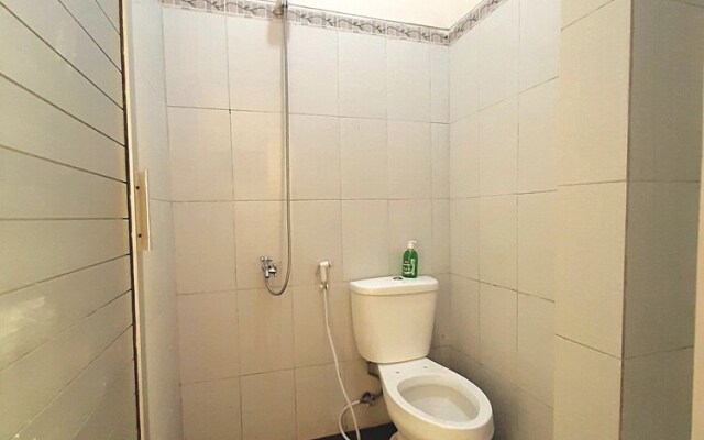 Safe House Bed and Breakfast - Hostel - Adults Ony