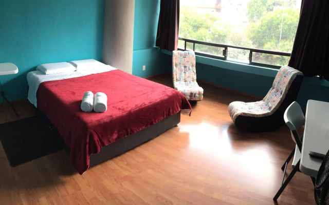 Shakespeare Apartment