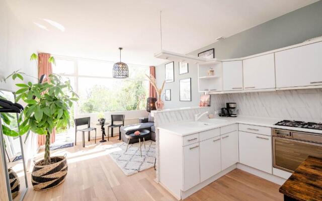 Amsterdam Beach Apartment 1, Private Garden