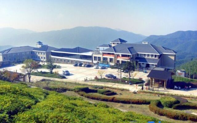 Jiangnan Tianchi Resort