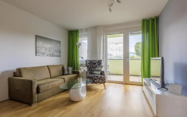 Vienna City and SPA - Modern Apartments next to Therme Wien & 15 Minutes to the City Center - Resort in Vienna - Photo 2