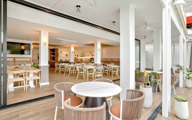 Mercure Cairns
