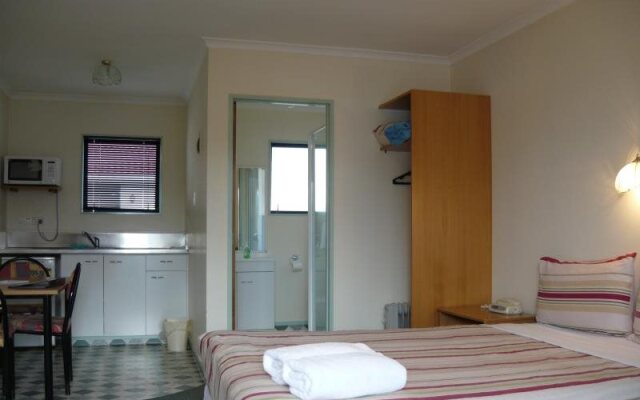 Ulster Lodge Motel