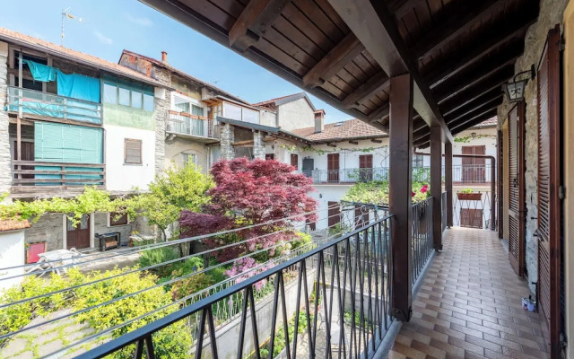 Lucy In The Sky of Gignese