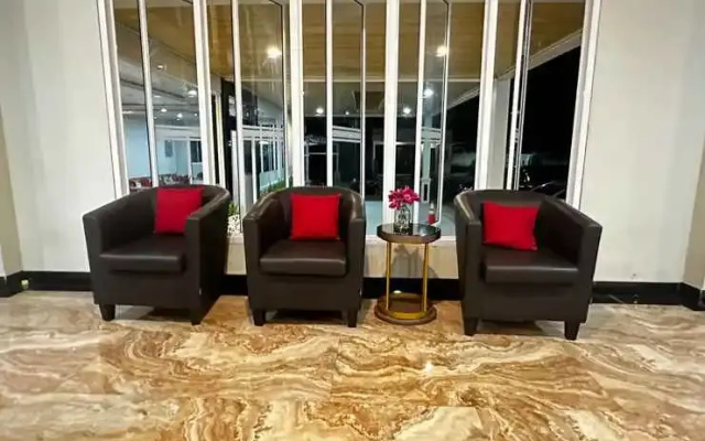 Grands Orchid Hotel