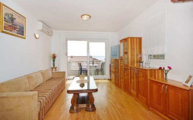 Stunning Apartment in Makarska With Wifi and 2 Bedrooms