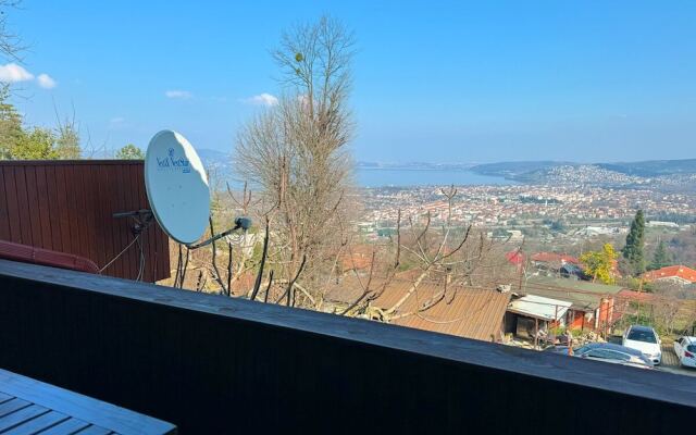 Menzara Hotel & Restaurant