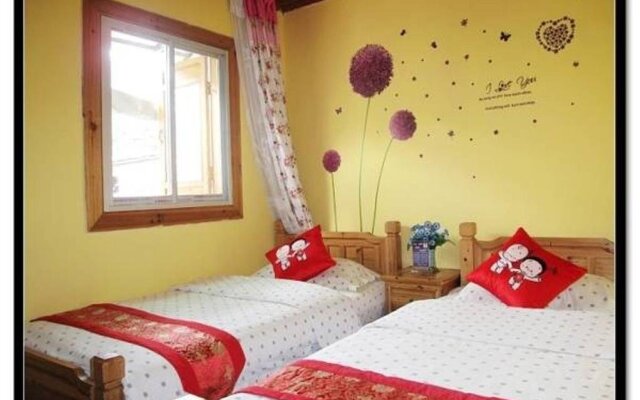 Yangshuo Xijie Pedestrian Street Laomen Hotel