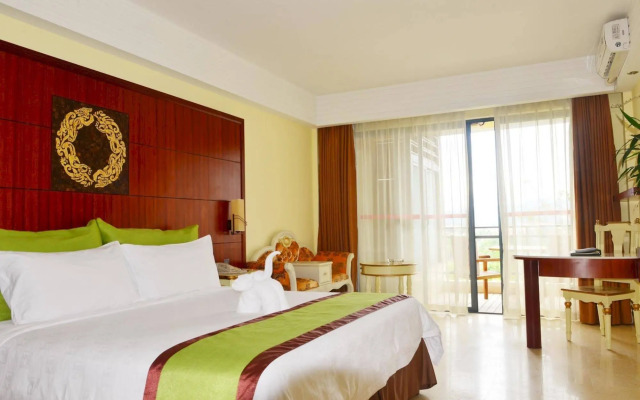 Xinglong Old Banyan Hotel - Wanning