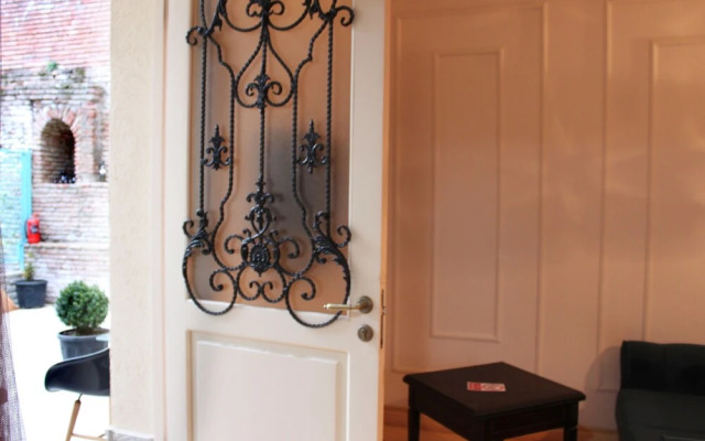 Апартаменты на Ботаникури 21