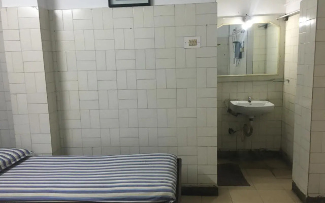 New Victory Mansion & Lodging by OYO Rooms