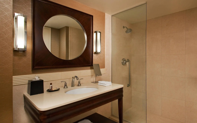Sheraton Valley Forge Hotel King of Prussia