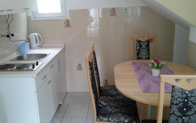 Apartments Josip - 150m from beach