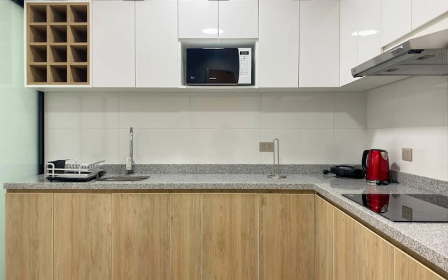 w Captivating 2BR With Balcony in Miraflores
