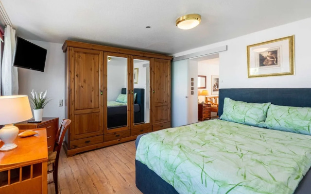 Alluring Holiday Home in Pepelow near Sea Beach & Water Sports