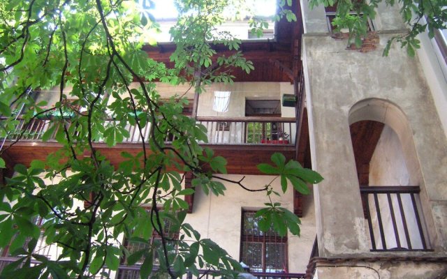 Sunny Studio In The Old Town, Just 50 Meters From The Main Square!