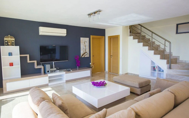 Villa Merak by Akdenizvillam