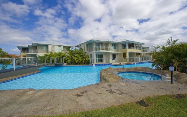 Pacific Blue 505-265 Sandy Point Road