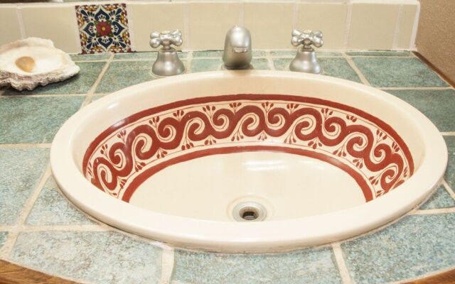 Casa Kootenay Waterfront BnB