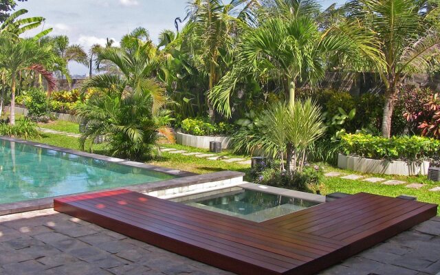 Villa Beachside