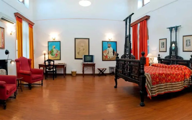 Baradari Palace