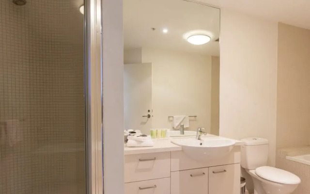 Exquisite Apartments Docklands