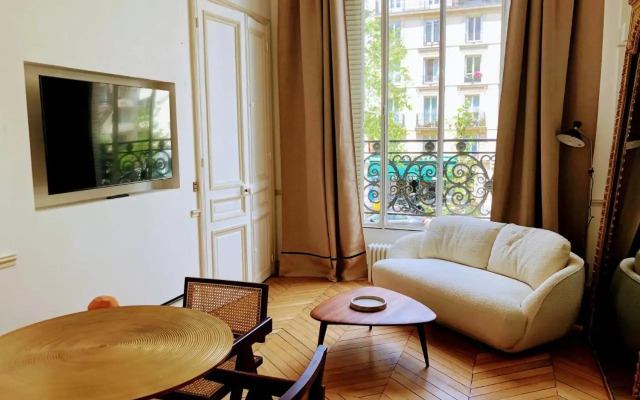 Appartement de standing 2 - tour Eiffel/Invalides