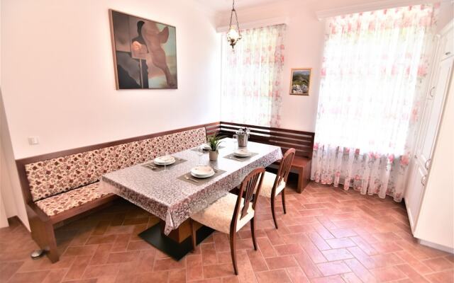 Vila Kljuce Apartments Bled