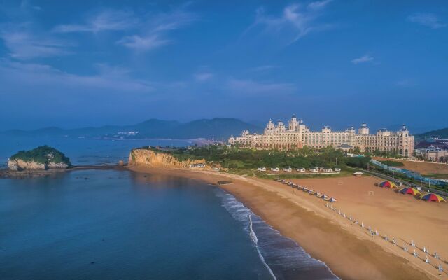 Hilton Dalian Golden Pebble Beach Resort