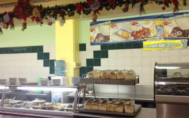 CL Inn and Fastfood