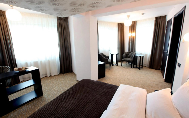 Ambiance Hotel