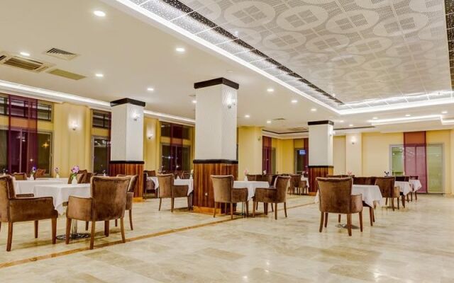 Kaynesia Hotel