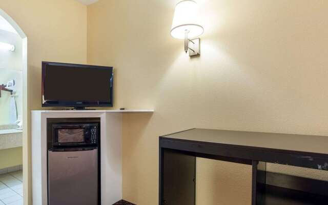 Rodeway Inn & Suites Humble, TX