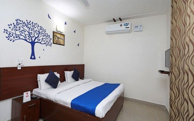 OYO 10804 Hotel Kumar