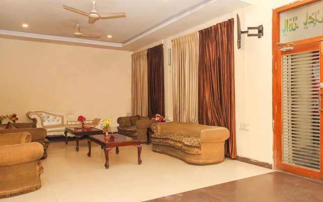 OYO 7343 Al Shareef Palace