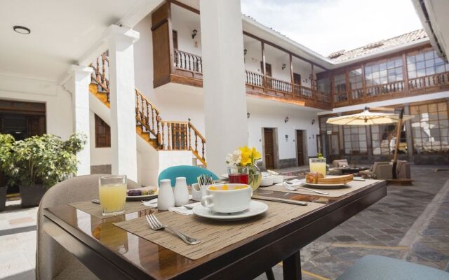 Sacha Hotel