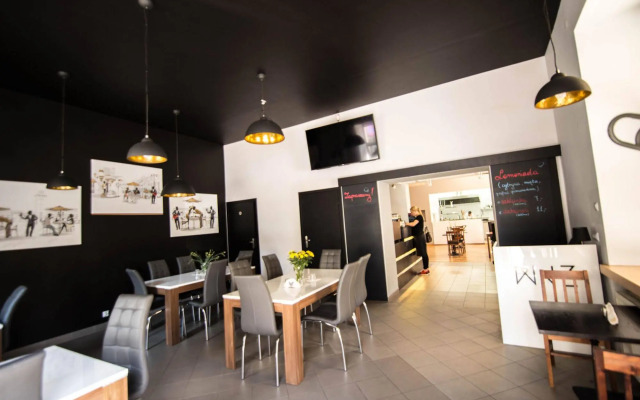 Platinum Aparthotel