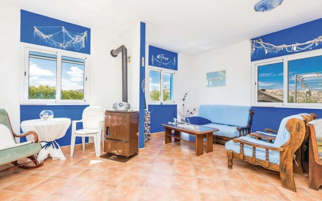 Stunning Home in Barbat With Wifi and 2 Bedrooms