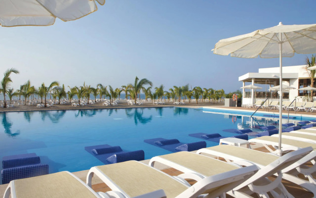 Hotel Riu Playa Blanca - All Inclusive