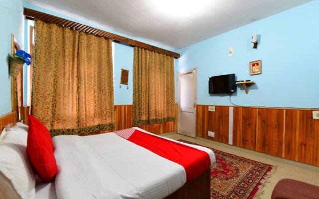 Oyo 13710 Home Cozy 2Bhk Aleo Manali