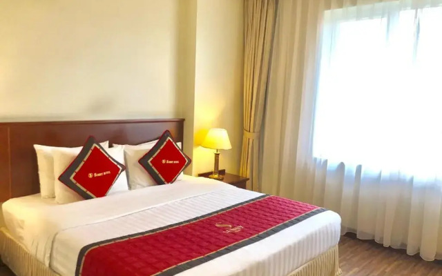 Sunny Hotel 2