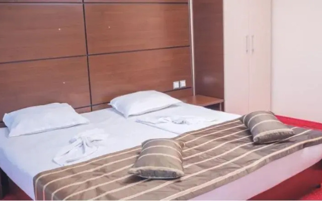 Regina Hotel