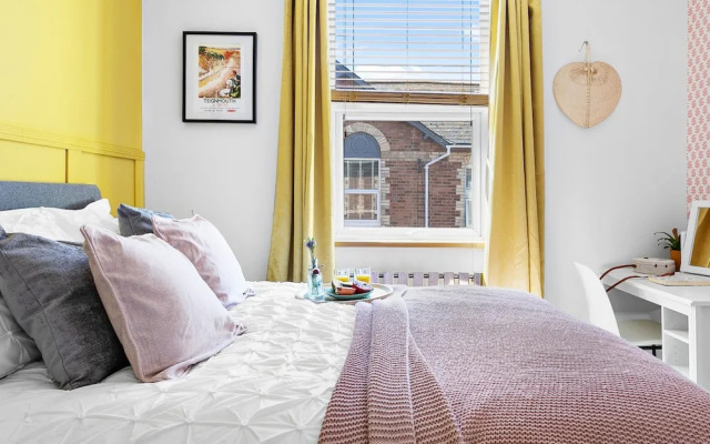 The Terrace - Bright Characterful and Near Beaches