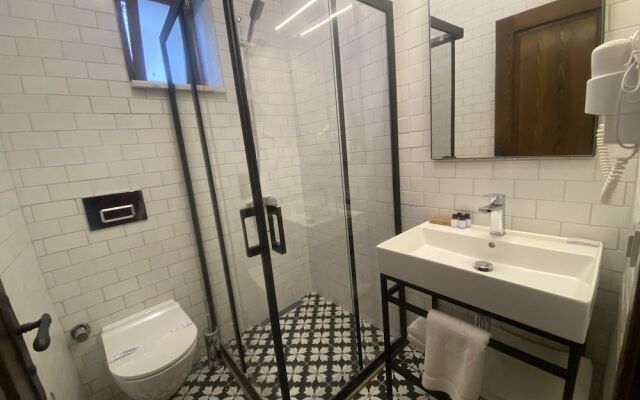 Dionysos 1789 Boutique Hotel