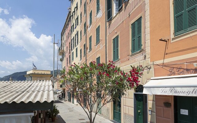 Il Mare di Camogli da un oblò