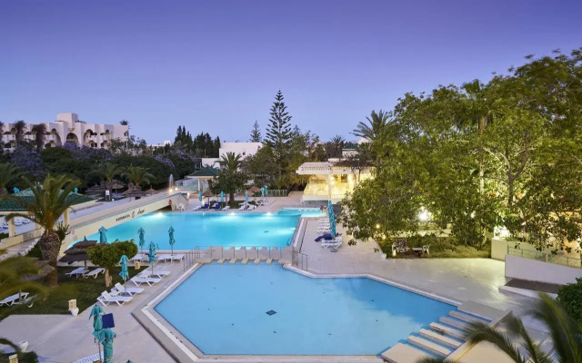Nahrawess  & Spa Resort